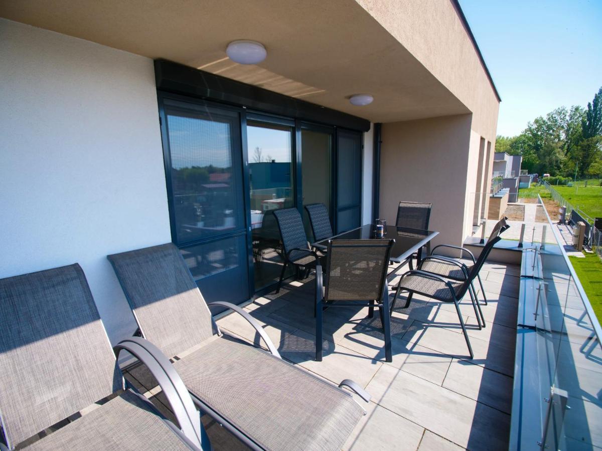 Zea Apartmanhaz Apartment Balatonfenyves Bagian luar foto