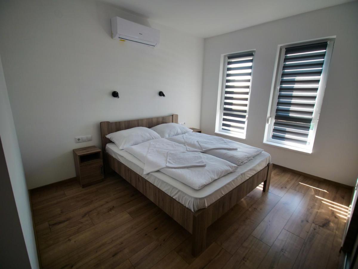 Zea Apartmanhaz Apartment Balatonfenyves Bagian luar foto