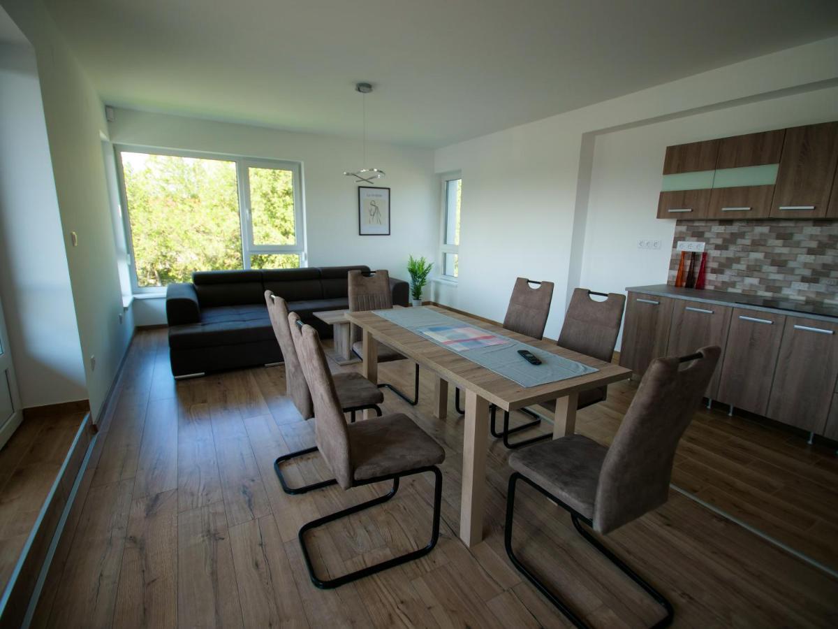 Zea Apartmanhaz Apartment Balatonfenyves Bagian luar foto