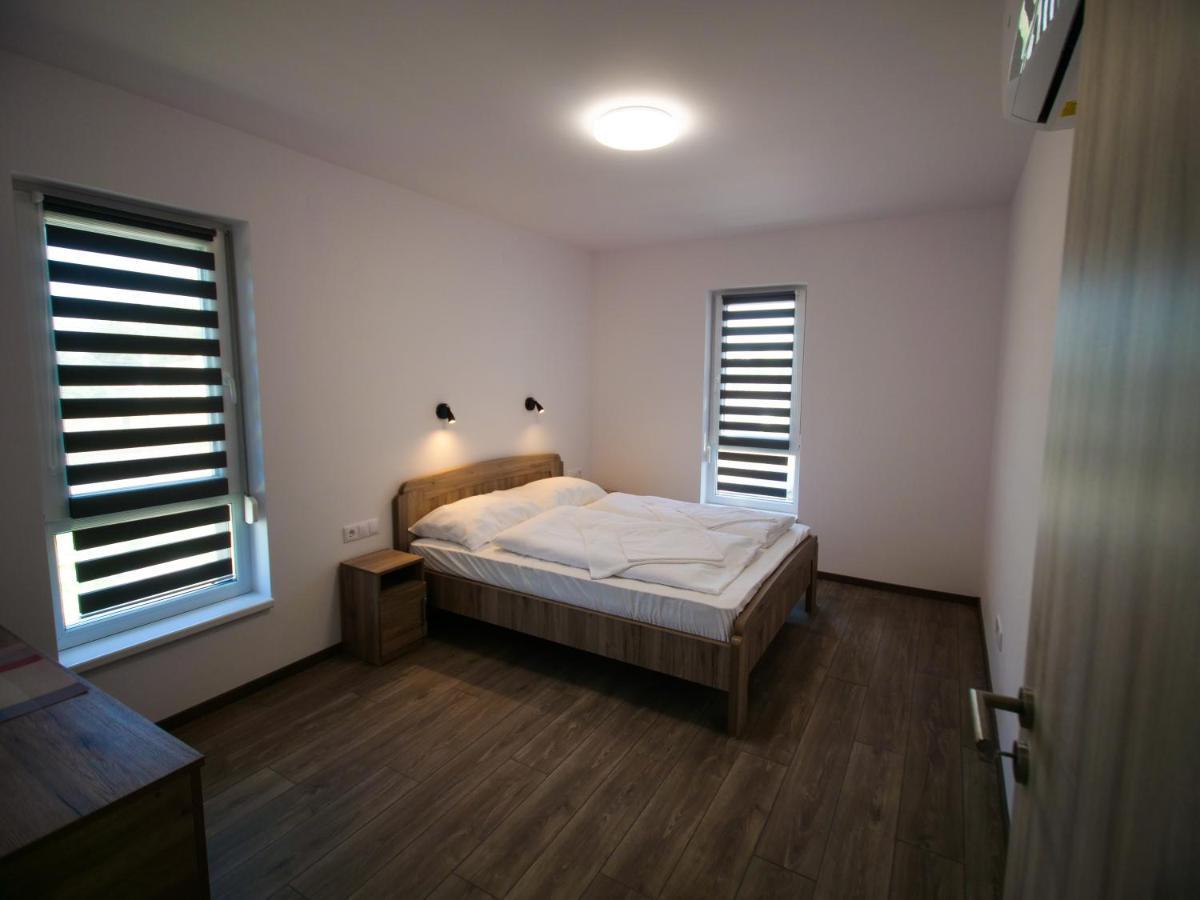Zea Apartmanhaz Apartment Balatonfenyves Bagian luar foto