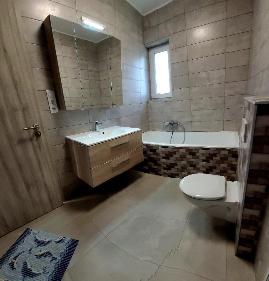 Zea Apartmanhaz Apartment Balatonfenyves Bagian luar foto