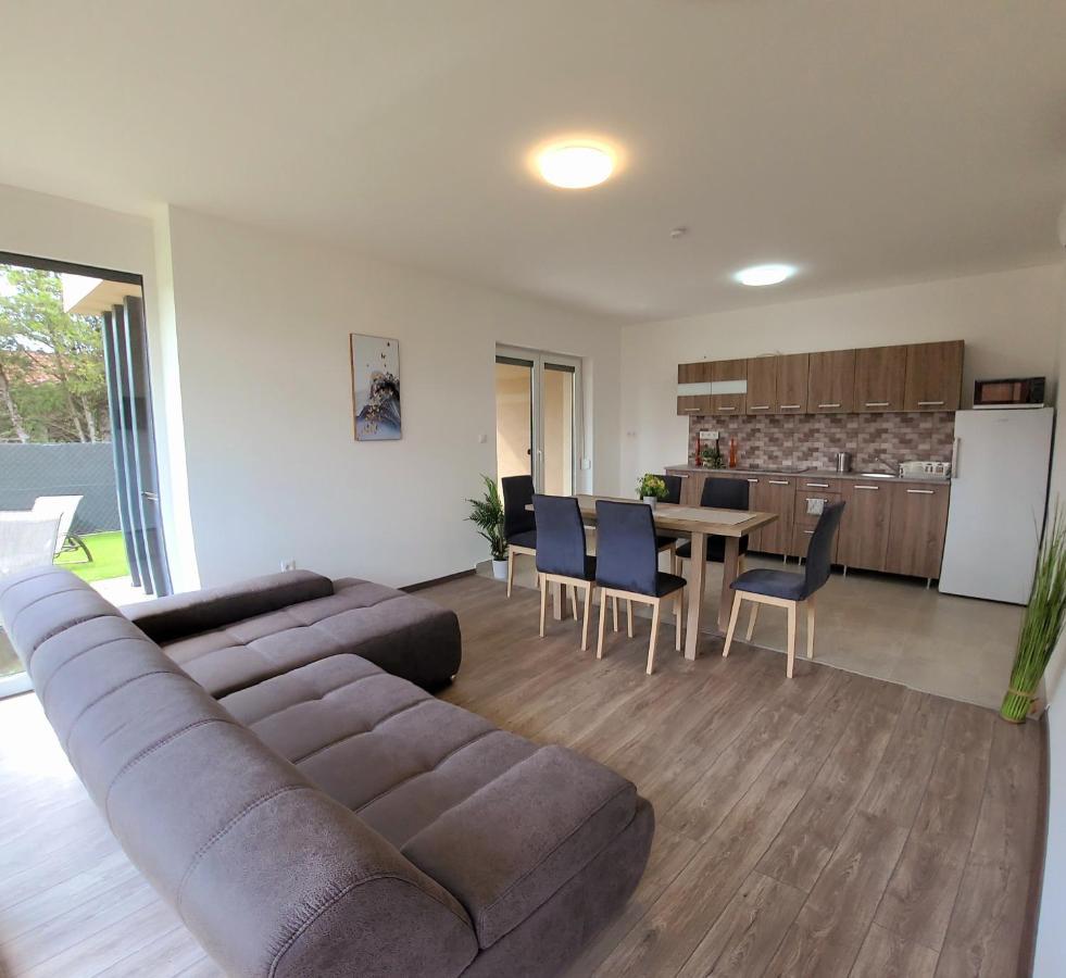Zea Apartmanhaz Apartment Balatonfenyves Bagian luar foto