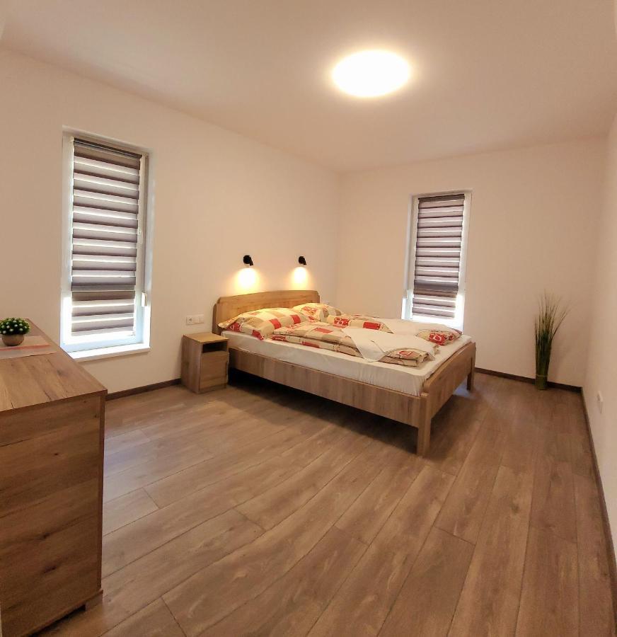 Zea Apartmanhaz Apartment Balatonfenyves Bagian luar foto